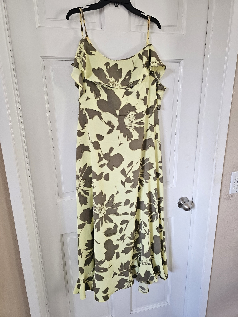 DKNY   Higb Low Yellow Floral Ruffle-Trim Maxi Dress